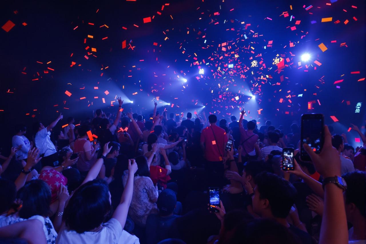 《星河漫漫》全球票房突破30亿,创四虎影院历史新高