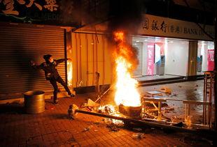 暴乱图片,冲突与混乱的瞬间纪实  第3张