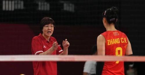 女排颜妮个人资料,铁血副攻的辉煌岁月与赛场传奇  第3张