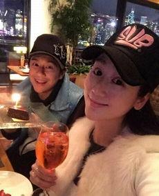 陈浩民全家福照片,幸福瞬间，温馨满溢  第2张