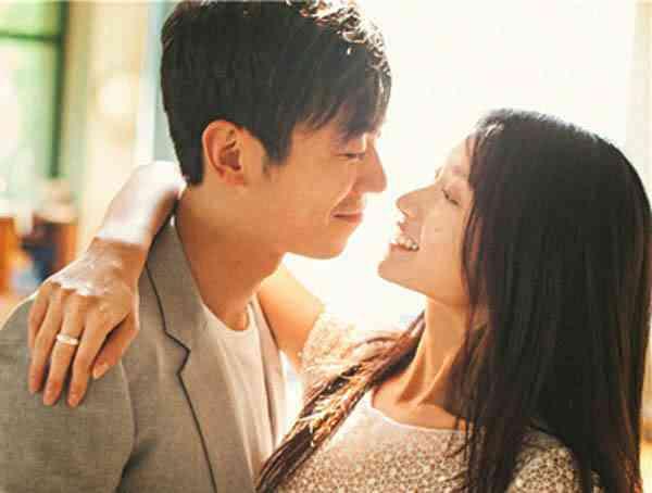 黄维德老婆陆薇雯照片,幸福时光下的甜蜜瞬间 第3张 黄维德老婆陆薇雯照片,幸福时光下的甜蜜瞬间 第3张