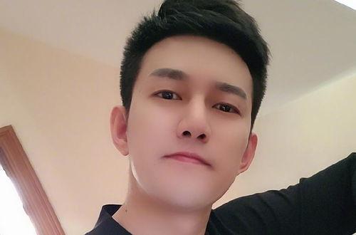 网红阿哲的个人资料  第2张