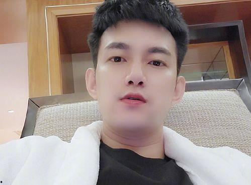 网红阿哲的个人资料  第3张